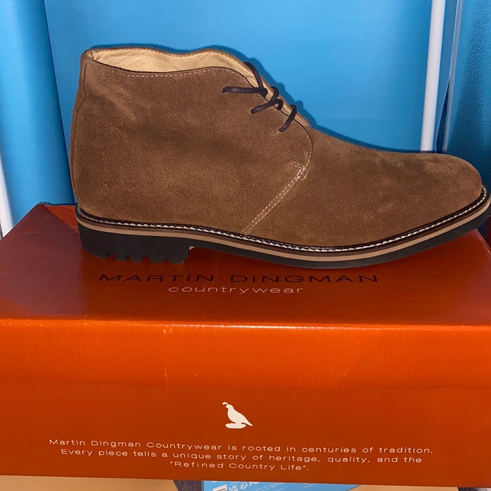 Martin Dingman men’s: 8.5, brown suede country wear shoes. Never worn
